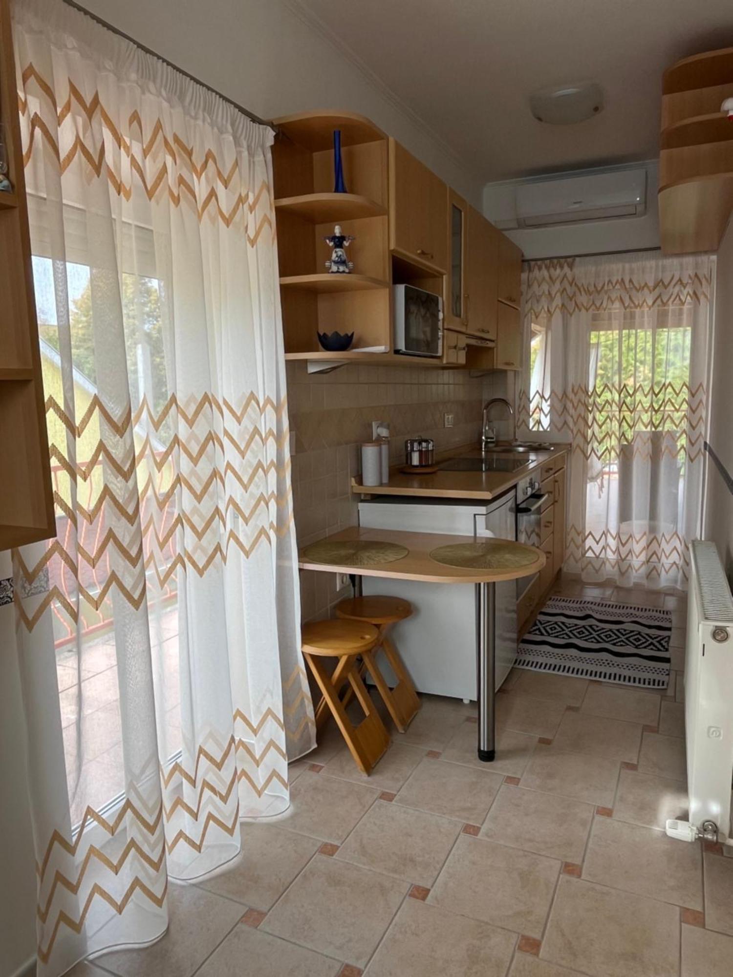 Reka Apartmanhaz Buk Exterior photo