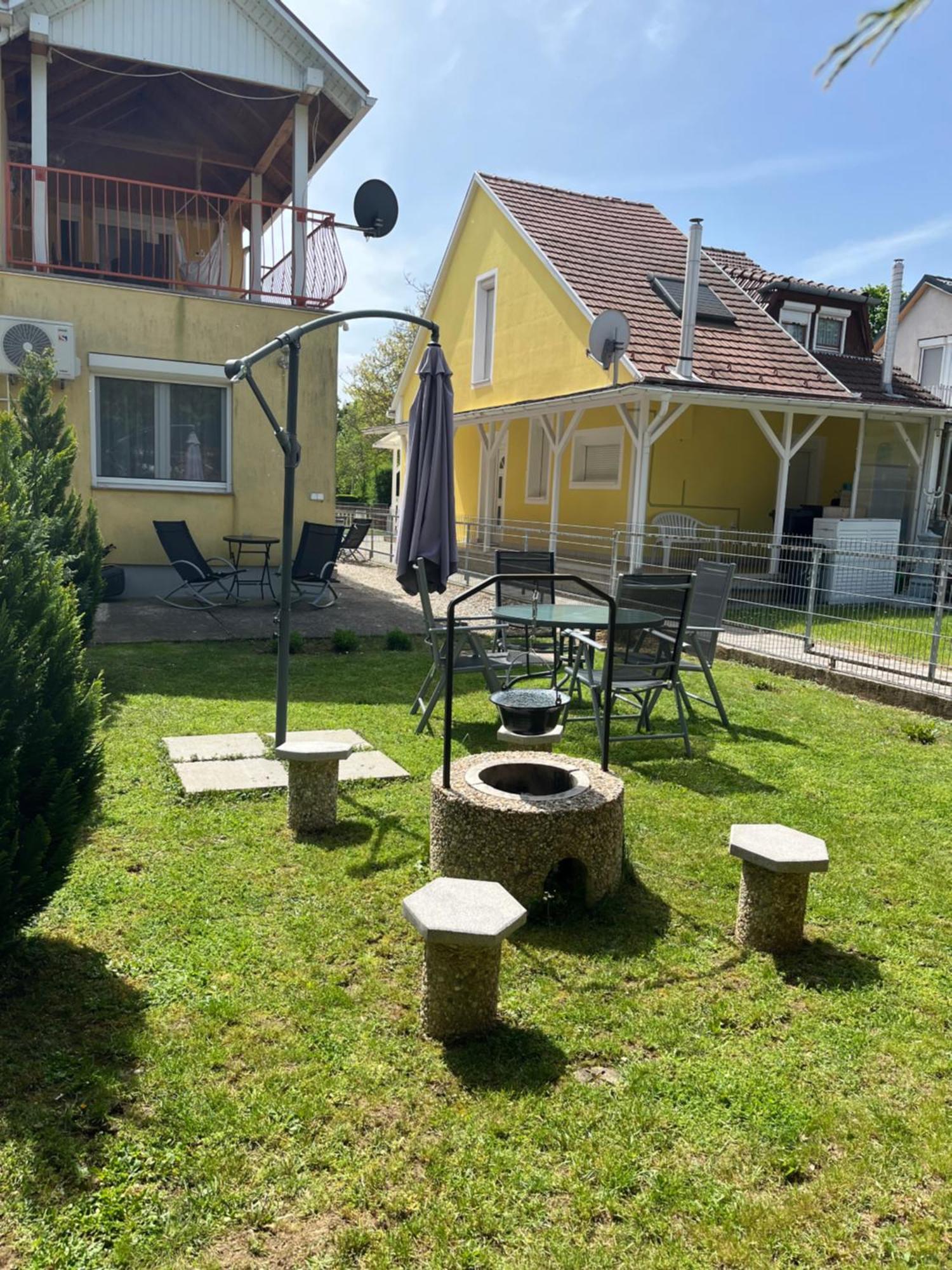 Reka Apartmanhaz Buk Exterior photo